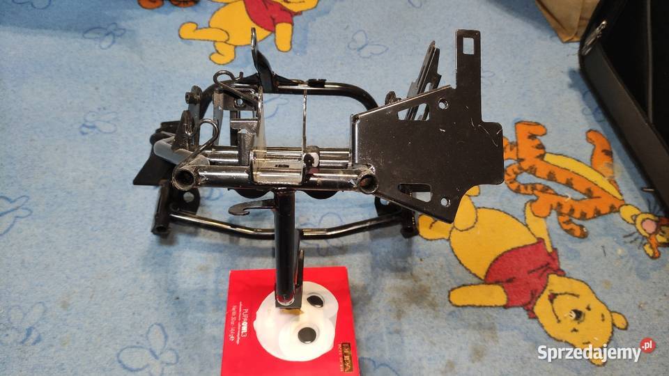 Stelaż przedniej czaszy Honda FES 125 SWing Księżyno