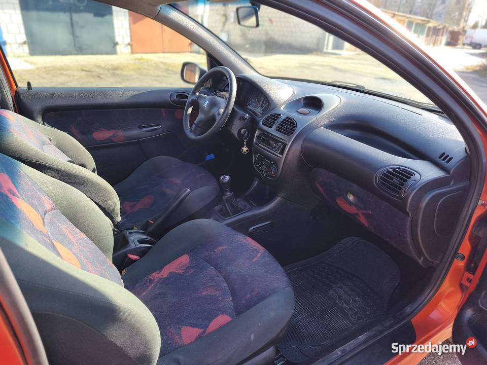 Peugeot 206 14 benzyna 75 koni 228 przebiegu Łuków