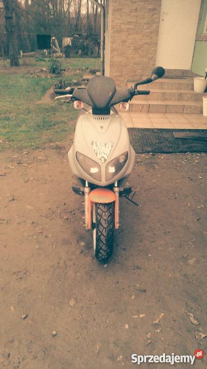 Skuter 4t Dzielec