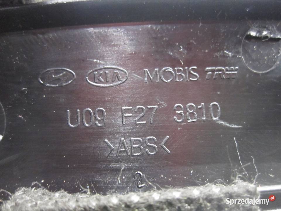 HYUNDAI i40 13r listwa deski rozdzielczej