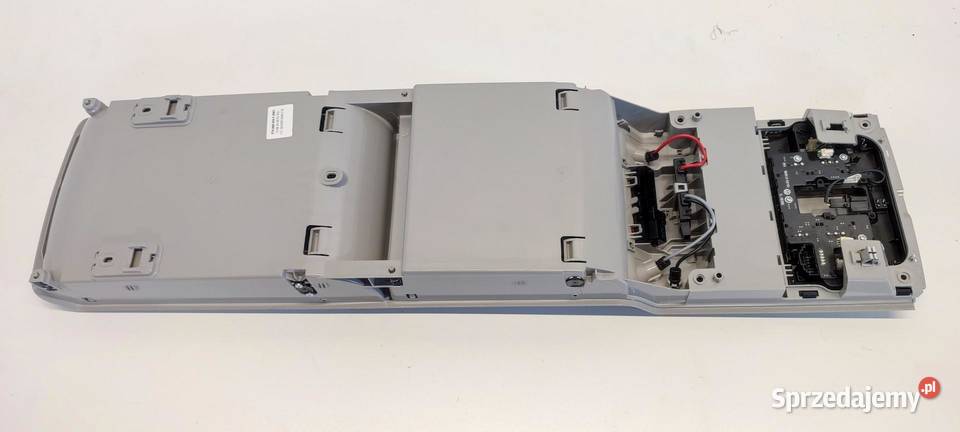 VW TIGUAN ALLSPACE SCHOWEK LAMPKA PODSUFITKI