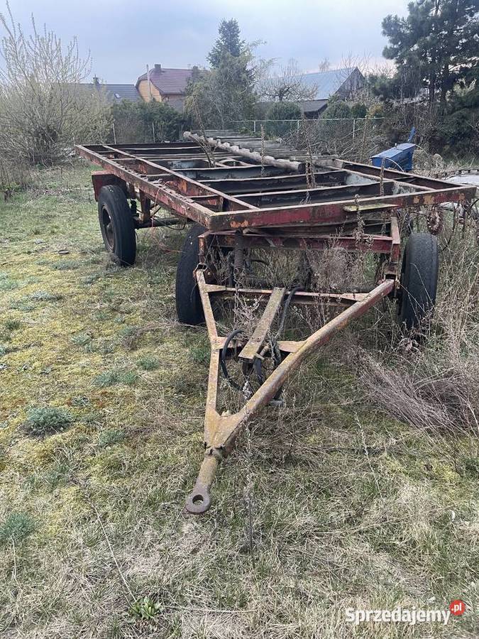 Przyczepa wywrot na 3 strony d Przyczepy rolnicze Wysocze