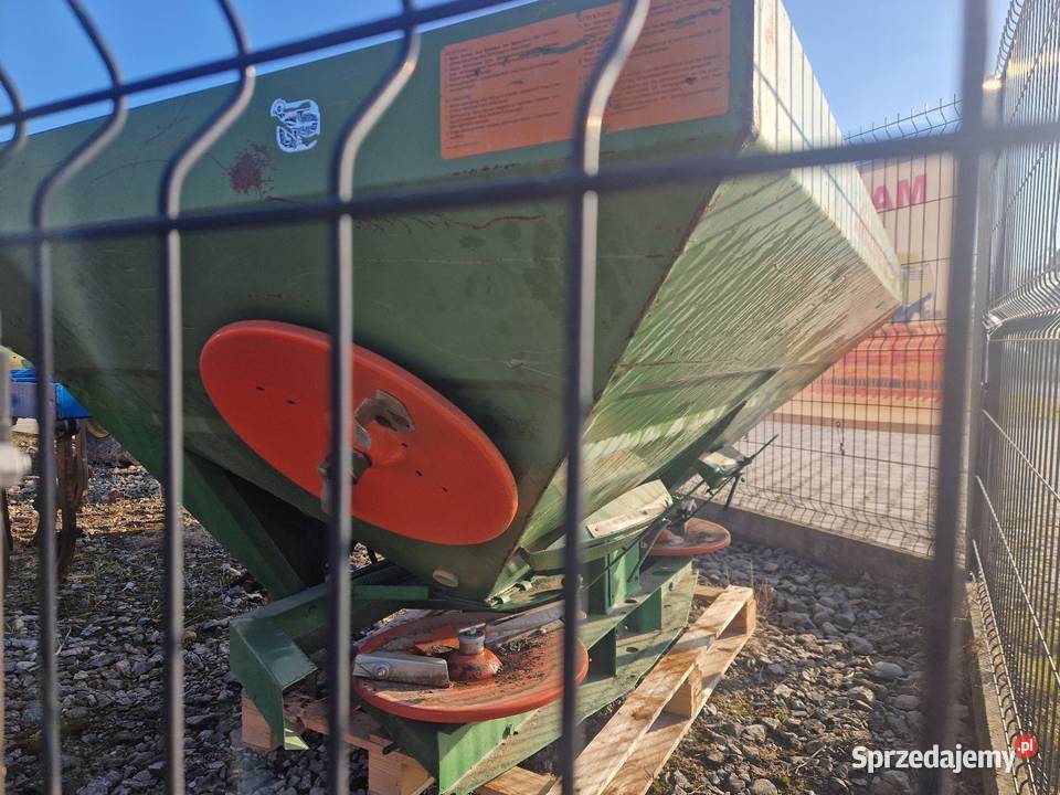 Rozsiewacz Amazone U 1801 hydraulicznie zamykany Amazone Rozsiewacze nawozów Osiek Mały