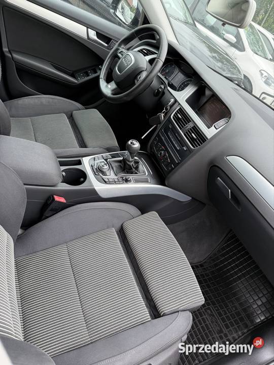Audi A4 B8 Avant 20 TDI Sline GWARANCJA NA LEDy kupiony w Polsce Nochowo sprzedam