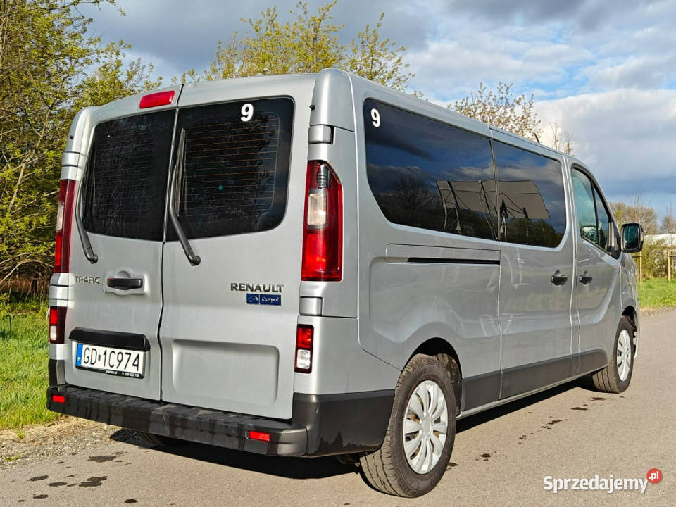 Renault Trafic III 2014 1997cm3 Trafic Karczew sprzedam