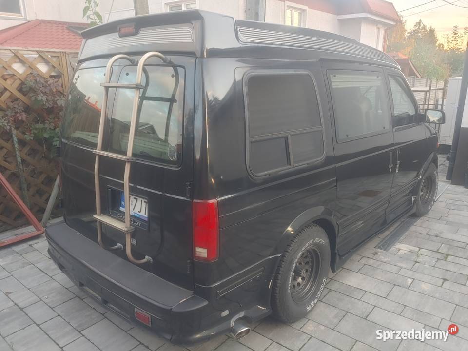 Chevrolet salonka kamper expres 43l v6 vool 47000km Krosno