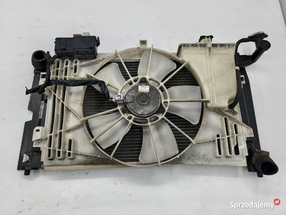 CHŁODNICA WODY WENTYLATOR TOYOTA AVENSIS II T25