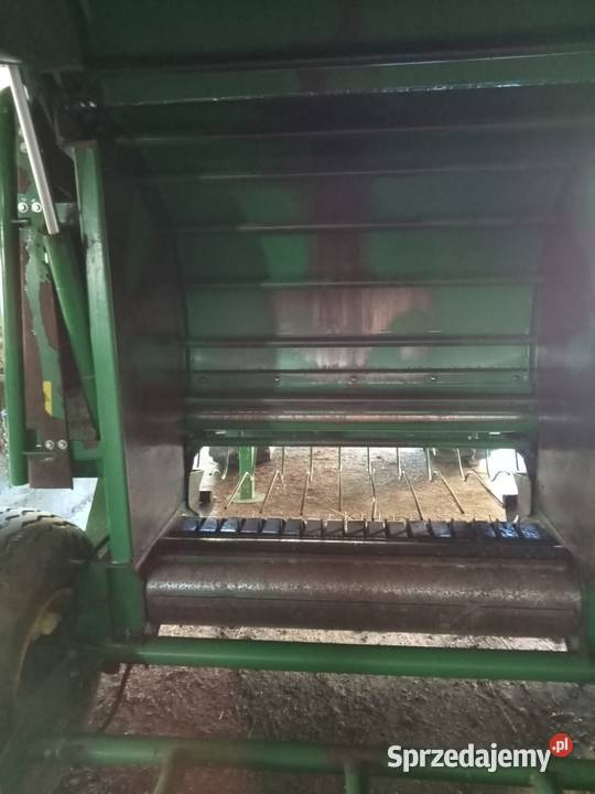 Prasa rolująca John Deere F440E Bedlno