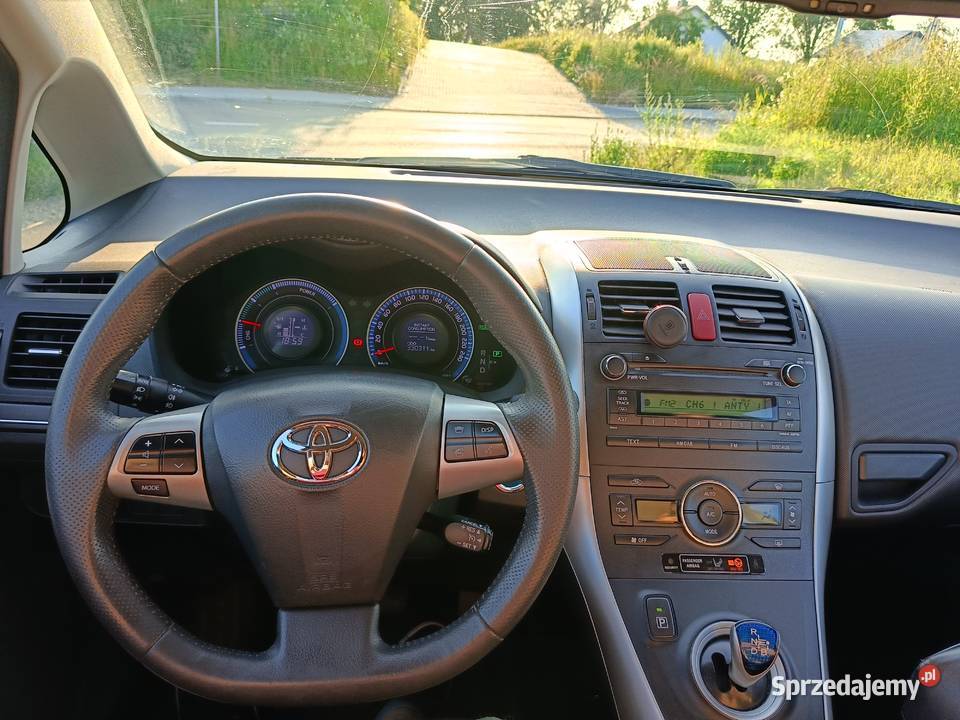 Toyota Auris E15 Hybrid 18 Zadbana Zabezpieczona 1798cm3 Samochody osobowe Rzeszów