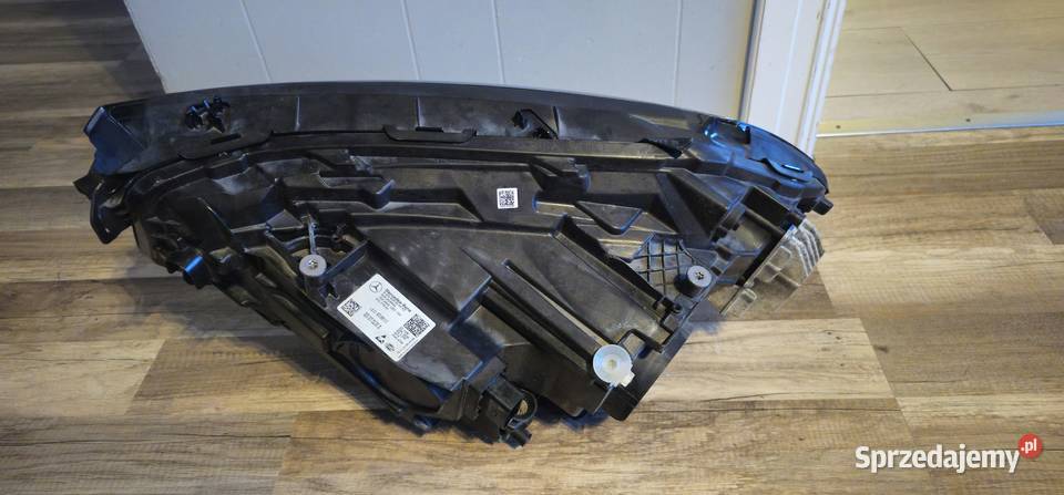 Mercedes eqa lampa przednia prawa led high Pielgrzymka
