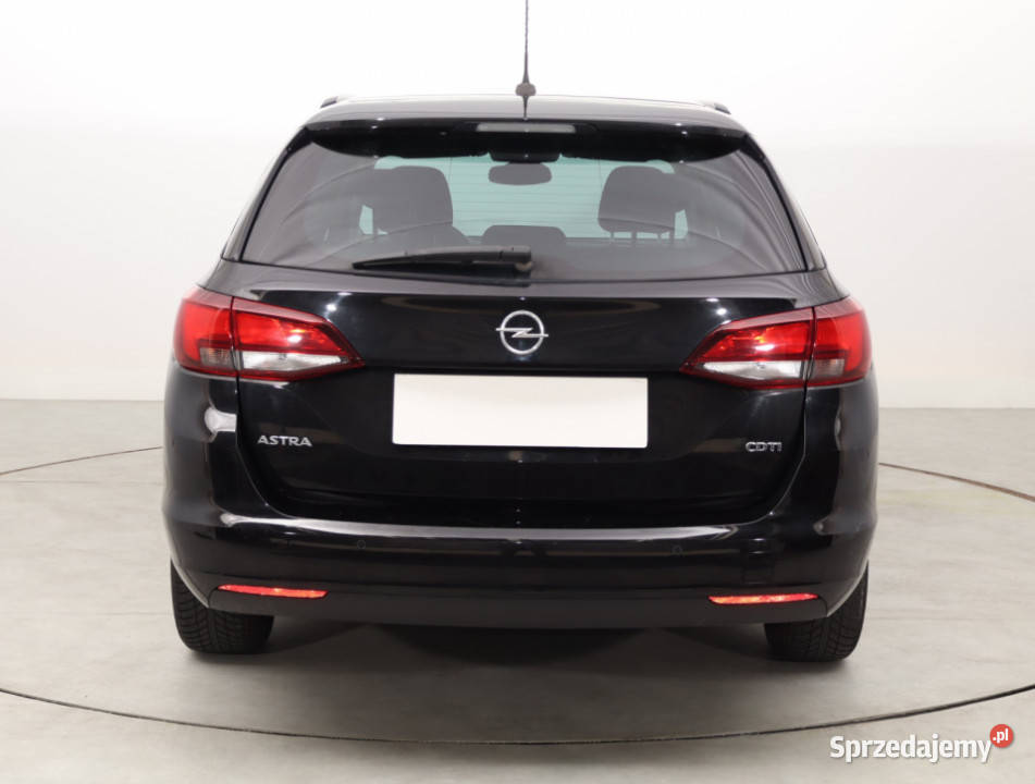 Opel Astra 16 CDTI nawigacja