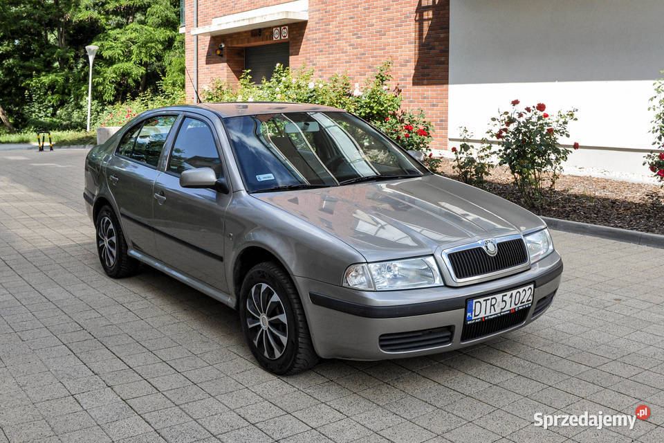 Skoda Octavia 16 MPI 102 Lift Salon 2008 r benzyna Wrocław
