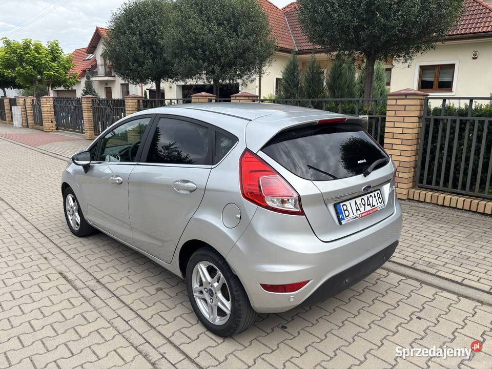Ford Fiesta 14 Gaz światła do jazdy dziennej sprzedam