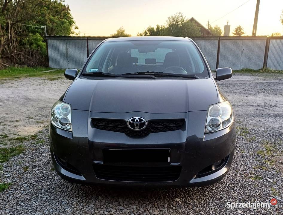 Toyota Auris 16 benzynaLPG Auris Żółkiewka-Osada sprzedam