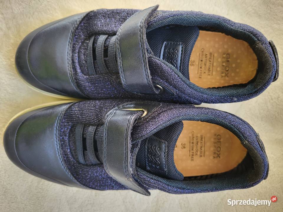 Geox36 Granatowe Dł wkładki 235 Stan