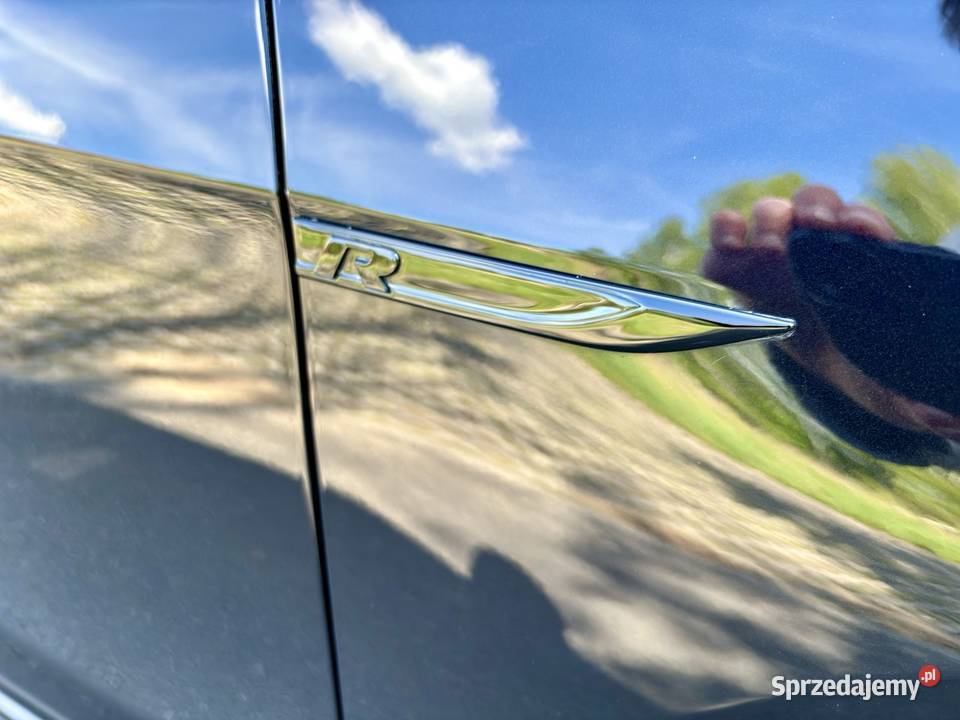 Volkswagen Golf 75 R 2018 20 TSI 310 Manual benzyna Poznań