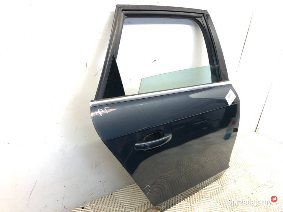 DRZWI PRAWY TYŁ AUDI A4 B8 Kombi 0715 METEORGRAU osobowe podkarpackie