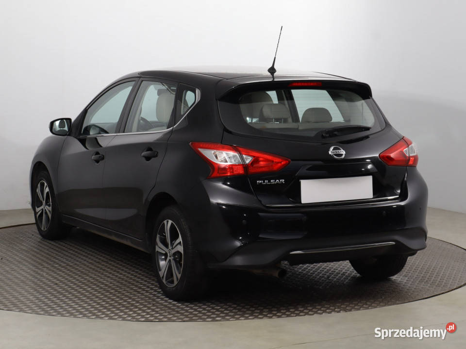 Nissan Pulsar 12 DIGT Hatchback