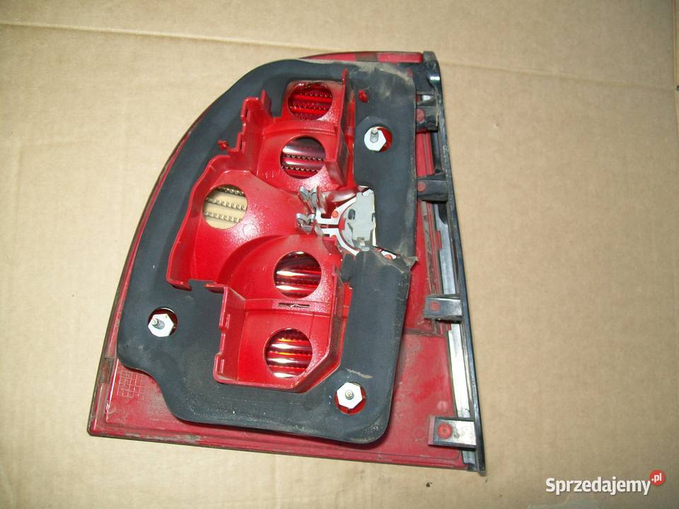 Passat B5 FL Sedan Lampa tylna prawa prawy tyl Mińsk Mazowiecki sprzedam