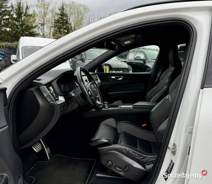 Volvo XC 60 4x4RDESIGNBogata wersjaGwarancja II Kamienna Góra sprzedam