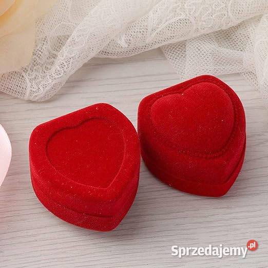 Aksamitne pudełko w kształcie serca na Płock sprzedam