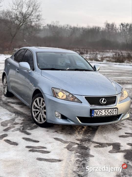 Lexus is 220