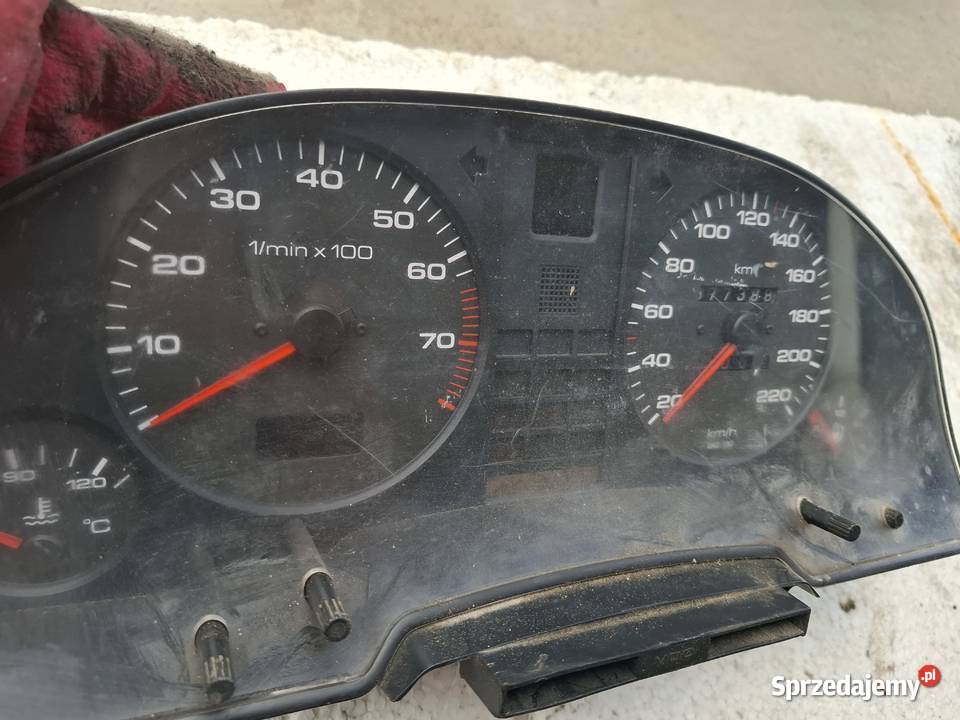 Licznik Zegary Audi 80 B4 Części 8A0919033BK osobowe