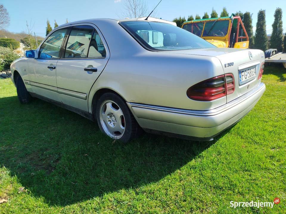 Mercedes E klasa uszkodzony Limanowa