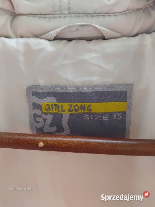 Długa kurtka kremowa Zimowa