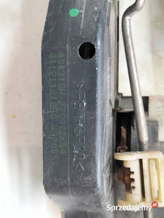 ZAMEK DRZWI PRAWY PRZÓD 2207206435 Mercedes