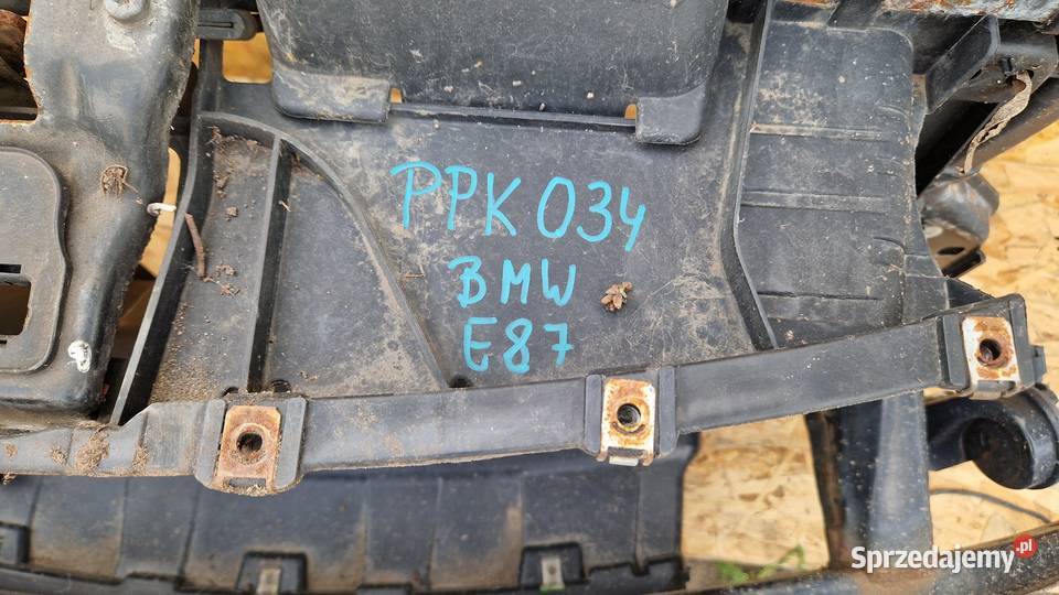 BMW E87 BENZYNA PAS PRZEDNI KOMPLET Słowikowo