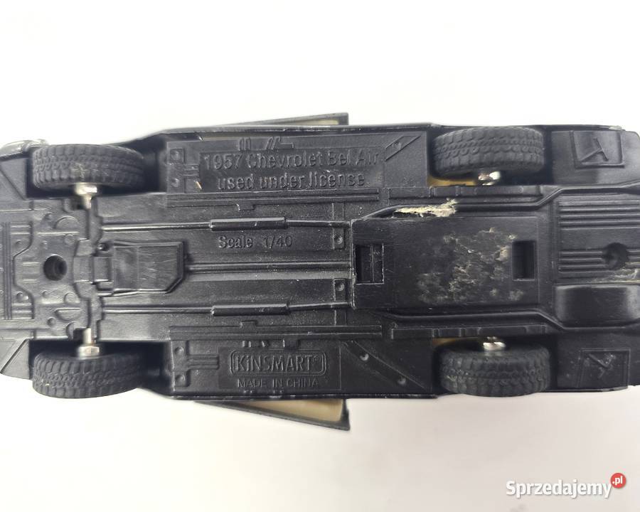 Metalowy model samochodu Chevrolet Bel Air skala Bronisze sprzedam