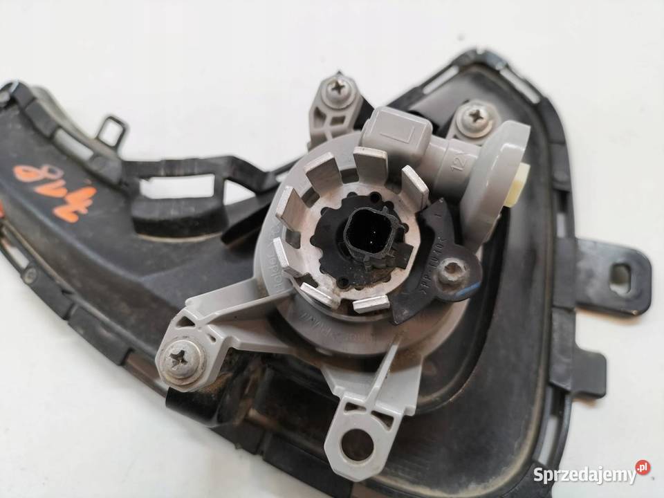 HALOGEN LEWY PRZÓD 52113K0150 Toyota Yaris IV Lampy przeciwmgielne sprzedam