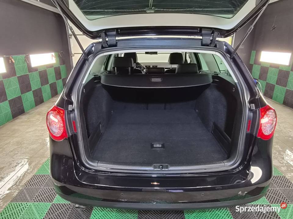 Passat b6 kombi benzyna skóra alu klima 226159km Radom