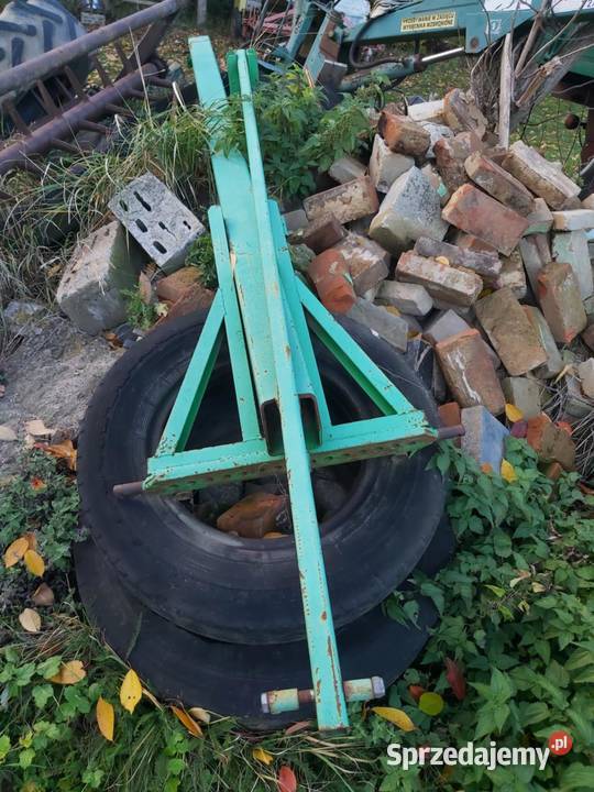 Ładowacz samopoziomujący do bel na podnośnik Latyczyn