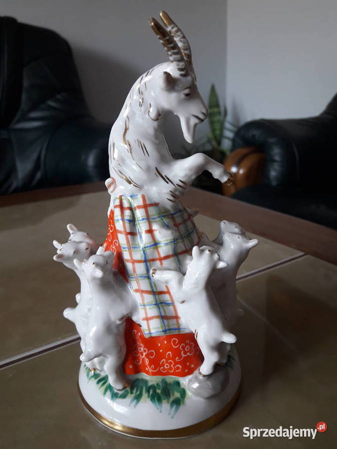 Porcelanowa figurka Koza i siedmioro koźląt LFZ Janów Lubelski