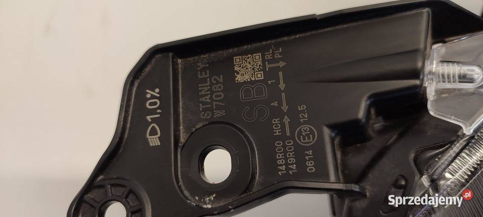 SUZUKI SWIFT MK9 LAMPA PRAWY PRZÓD ANGLIK RHD sprzedam