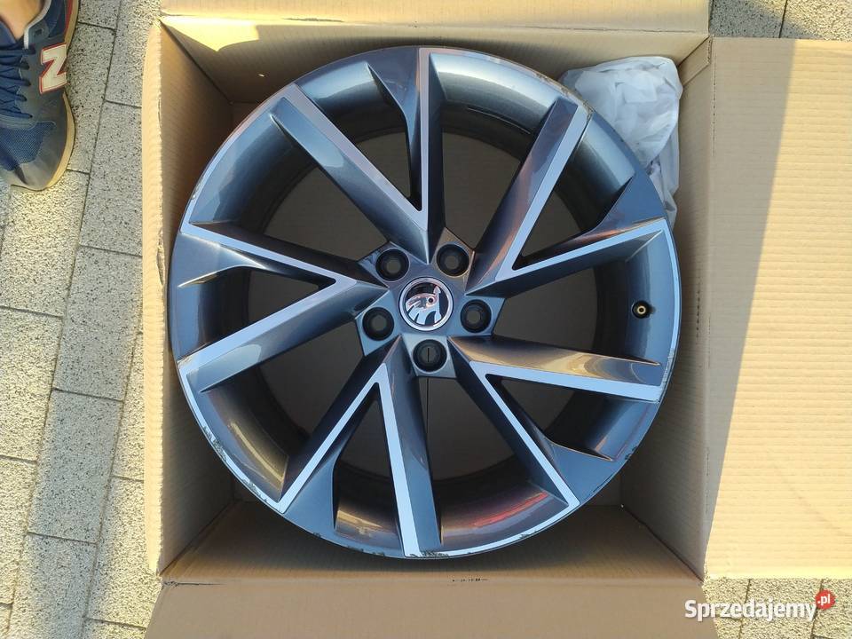 Oryginale felgi Skoda Vega 19 Superb Octavia Bytów