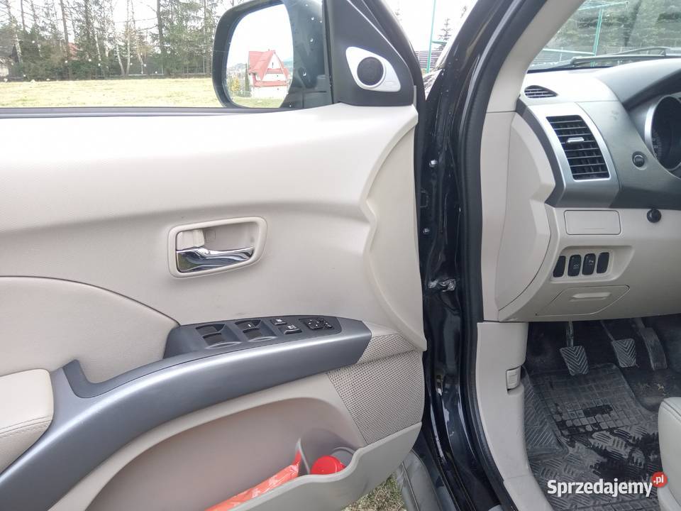 Mitsubishi Outlander 4x4 Skawa