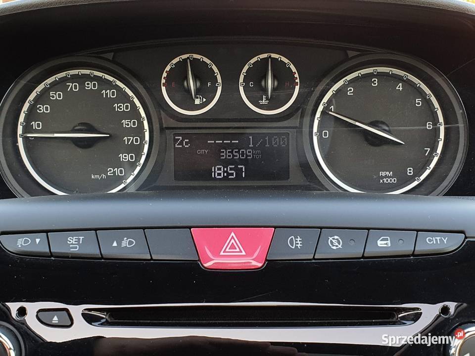 Lancia Ypsilon 12 Silver SkyView brat FIAT Panda Mielec