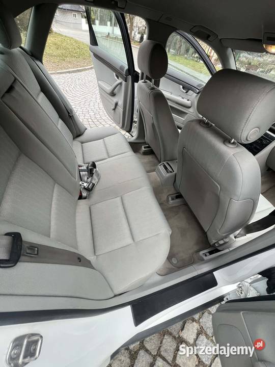 Audi A4B6 16 benzyna Nysa