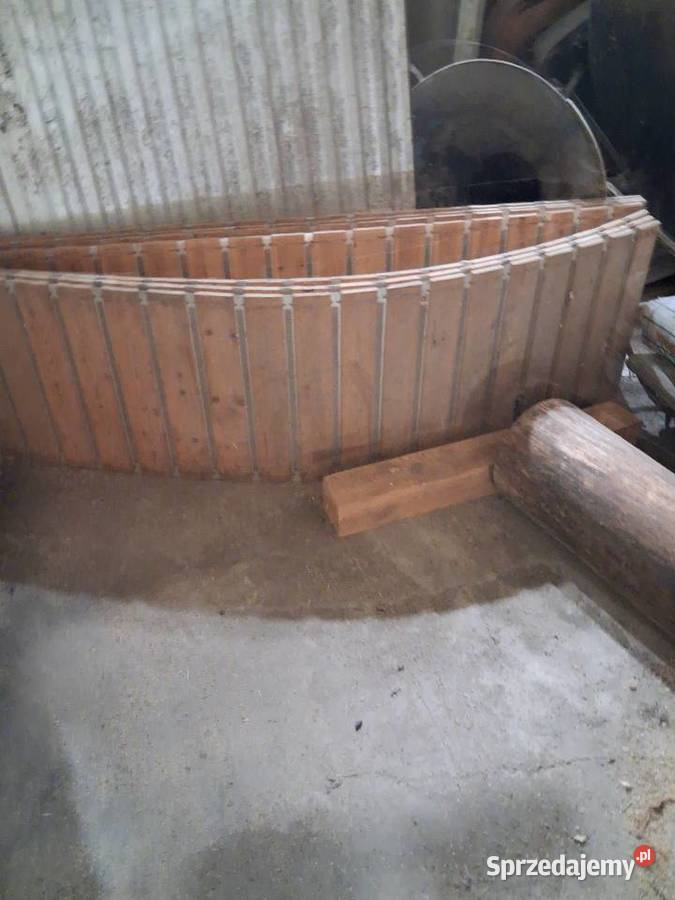 Silos końskie drewniany nie Michał bin Mroczno