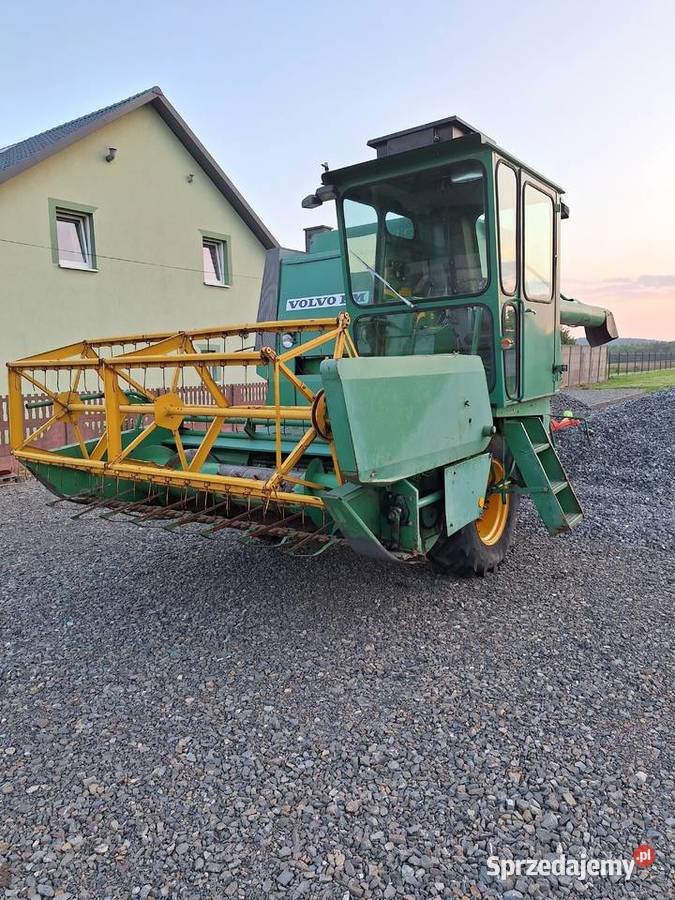Kombajn Volvo 830