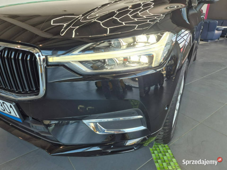 Volvo XC 60 XC60 Momentum Bezwypad Bogato asystent pasa ruchu śląskie sprzedam