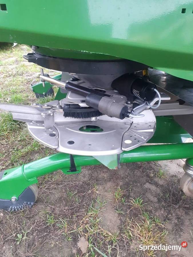 Rozsiewacz azone Maszyny rolnicze lubelskie Żółkiewka-Osada