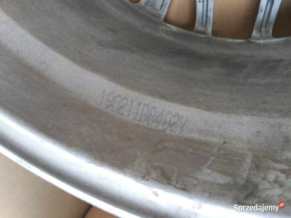 2sz Felgi aluminiowe Toyota Camry 18 XV70 8x18 Opony i felgi Katowice