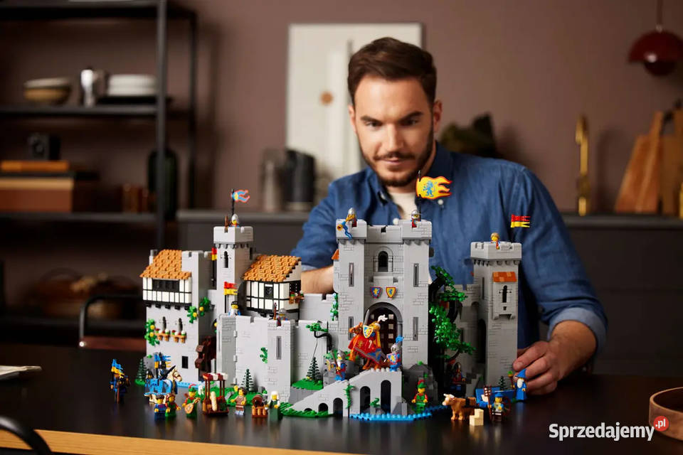 LEGO ICONS 10305 Zamek Rycerzy herbu Lew 40567 Kraków