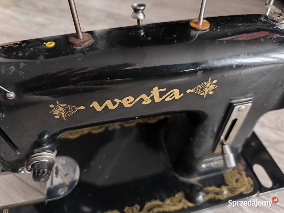 Stara maszyna do szycia Westa z PRLu Jelenia Góra