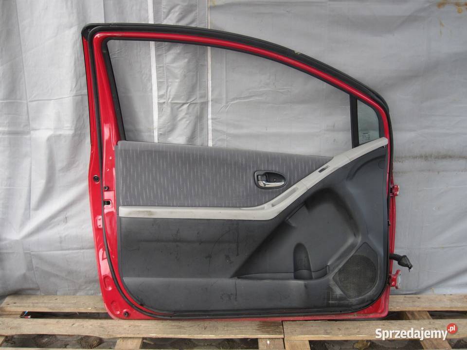 TOYOTA YARIS II LIFT 09r HB 3D drzwi lewe przód