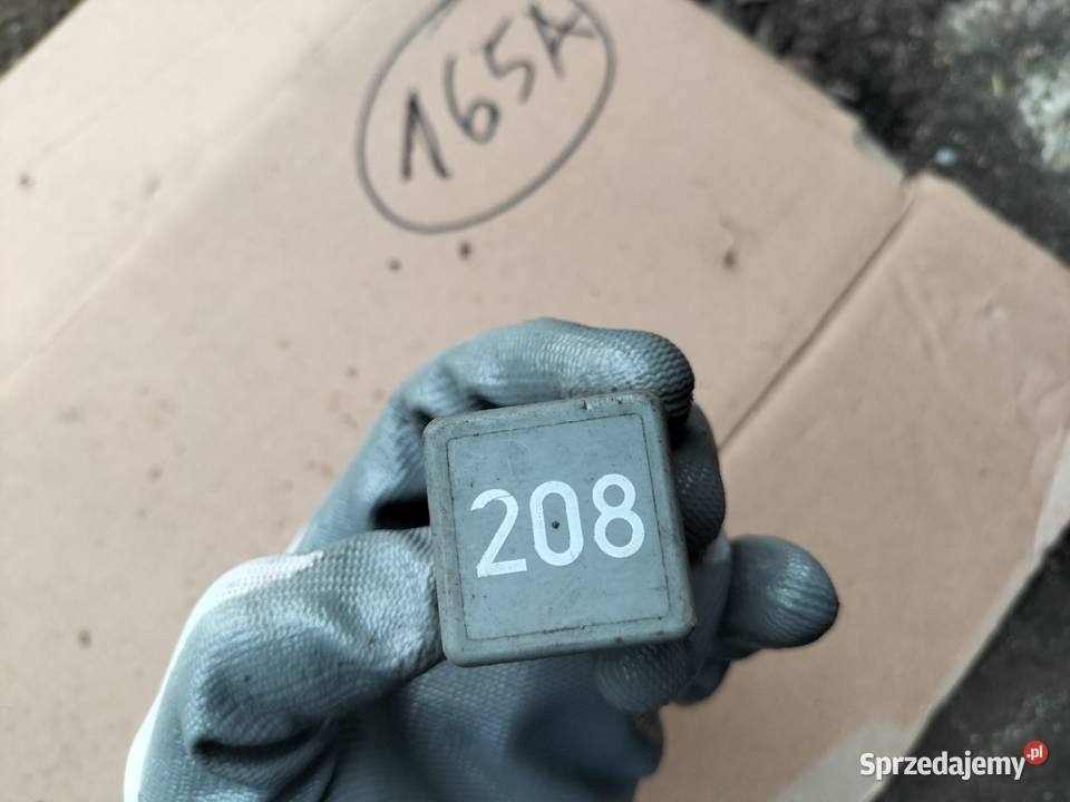 PRZEKAŹNIK VW 208 8A0951253B osobowe Kamień-Kolonia sprzedam